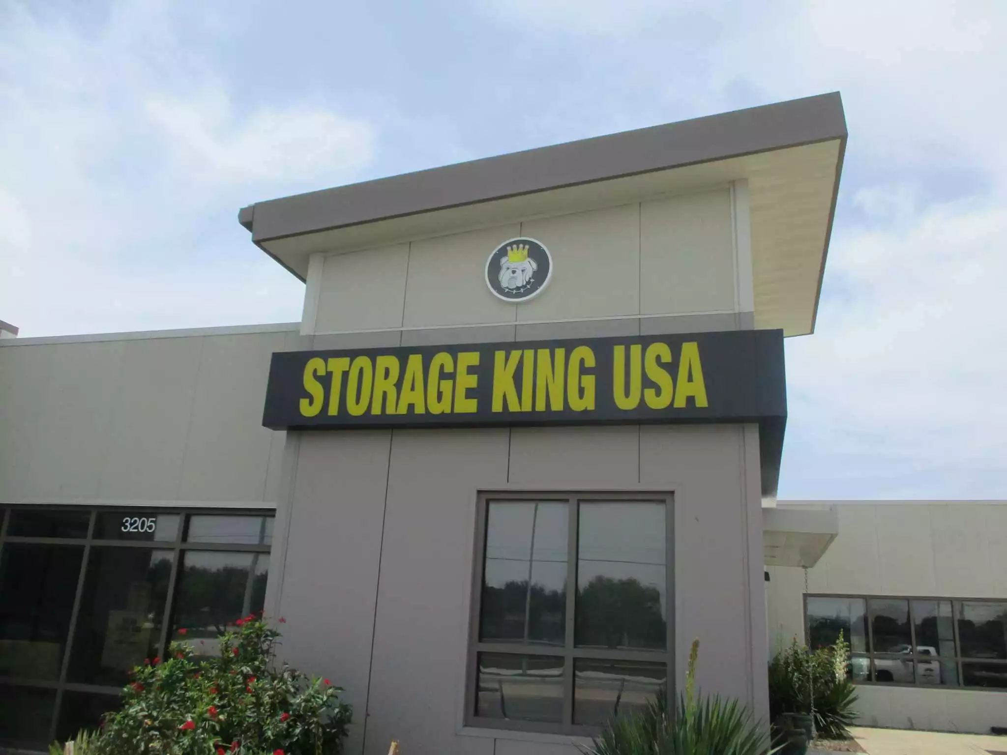 Storage King USA - Corpus Christi, TX - 3205 Rodd Field