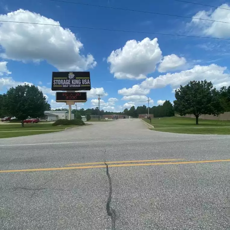 Storage King USA - Fayetteville, NC (King Rd.)